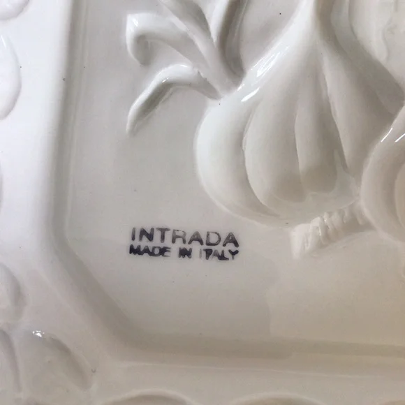 Vintage Intrada Garlic Ceramic Wall Decor - Picture 10 of 10